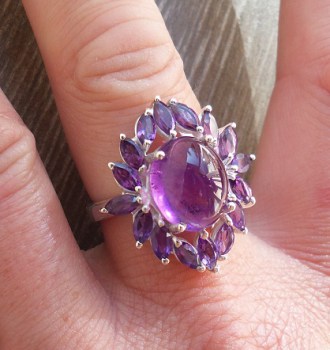 Zilveren ring gezet met facet Amethist en cabochon Amethist 19 m